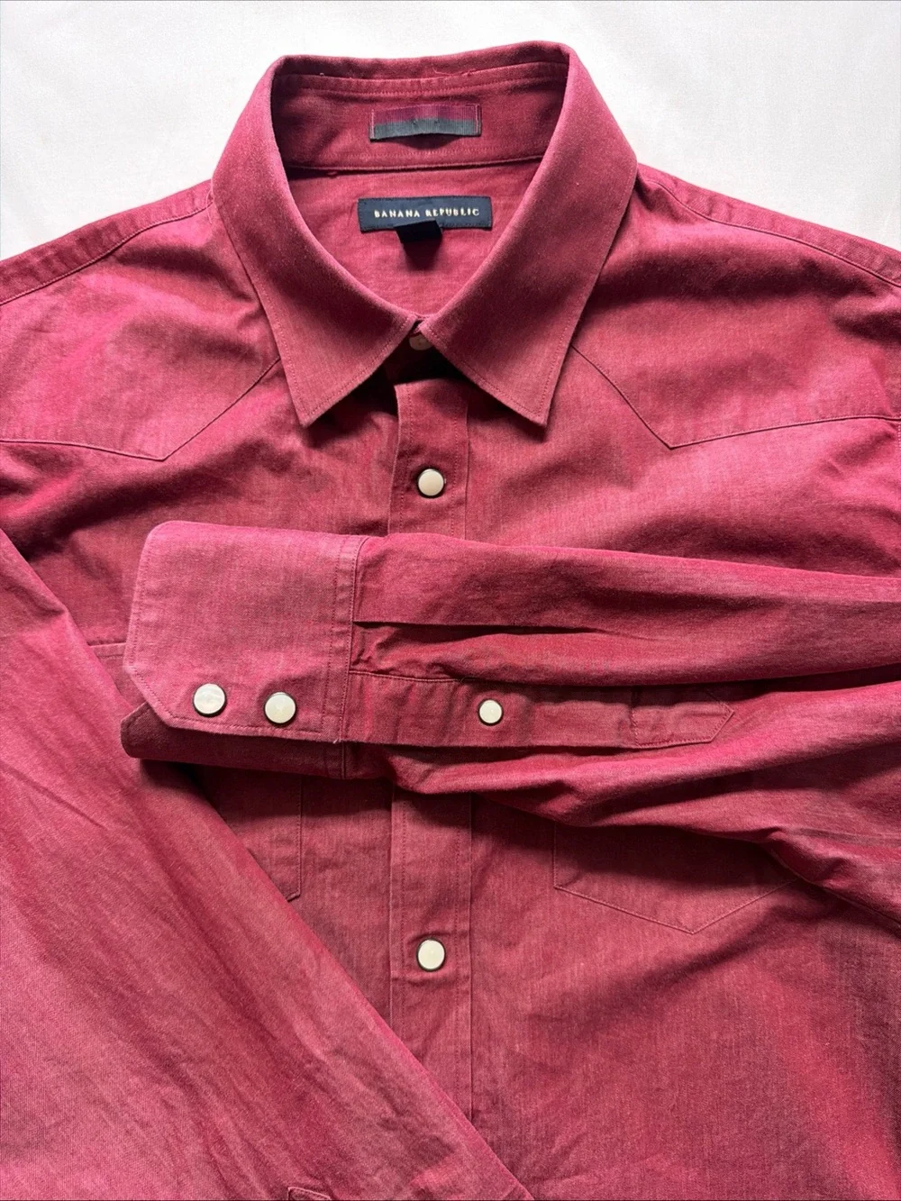 Banana Republic Men's Medium Red Western Style Pearl Button Front LS Shirt